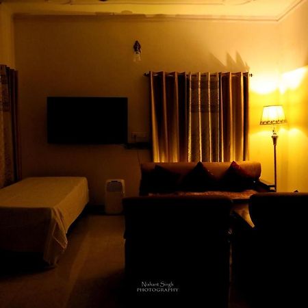 Tattva Luxurious Apartment Varanasi Exteriör bild