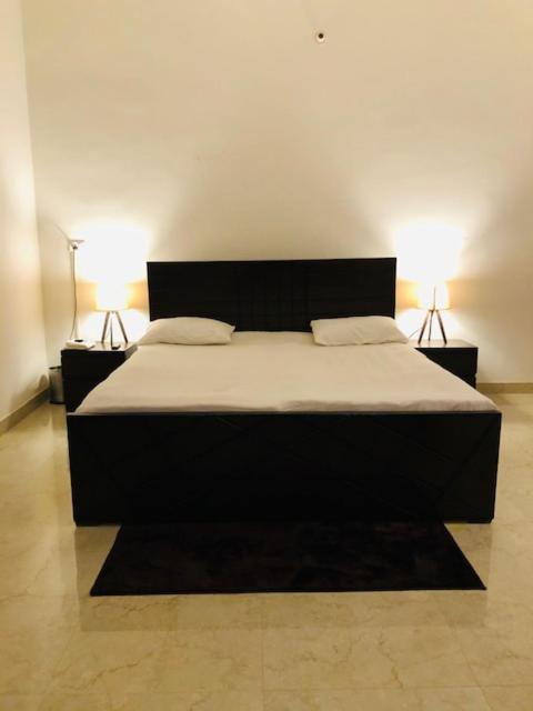 Tattva Luxurious Apartment Varanasi Exteriör bild